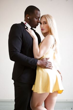 Blonde Emma Starletto seduces and fucks her big black cock bodyguard