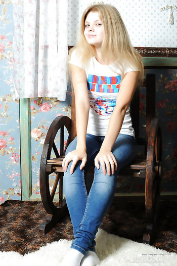 Torrid Blondie Superstar In Mini Denim