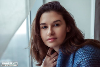 Gorgeous skinny girl Anchen spreads her long legs for you